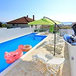In With Pool Near The Sea * Bibinje