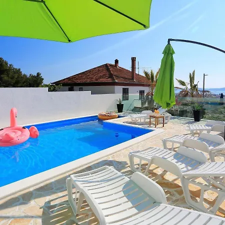 In With Pool Near The Sea * Бибинье
