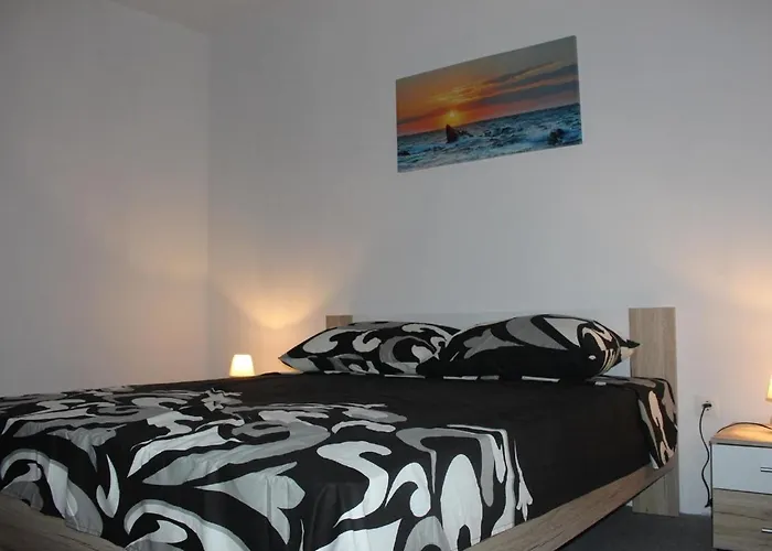 In With Pool Near The Sea