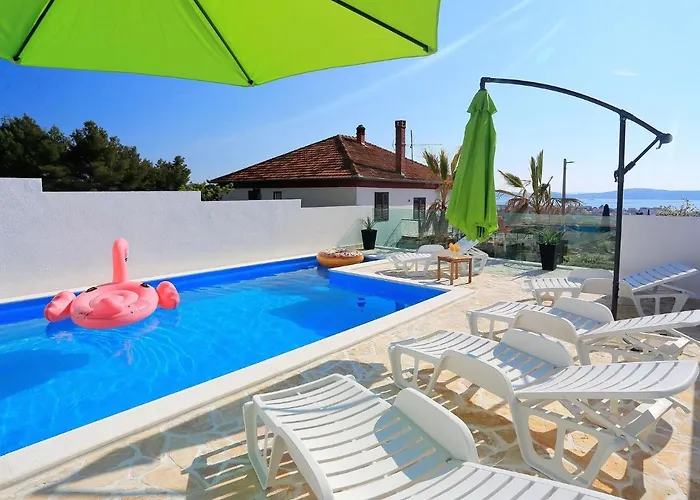 In With Pool Near The Sea * Bibinje